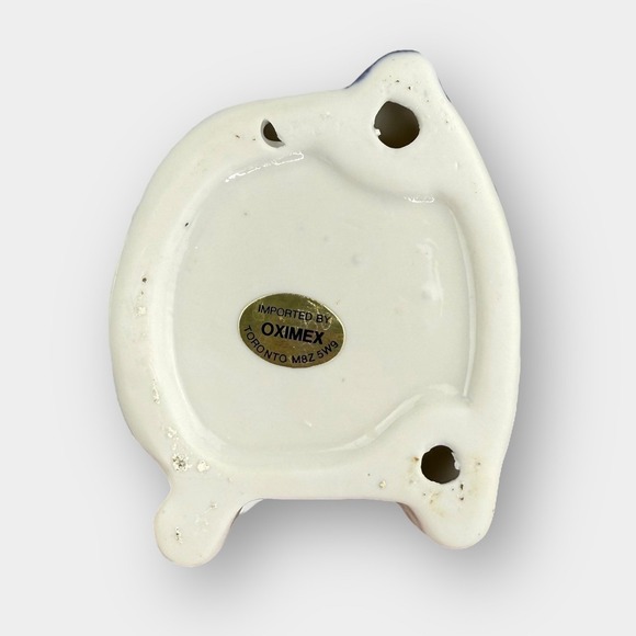 Vintage Porcelain Seated Couple Figurines with Table Blue White Gold Trim - Picture 13 of 16